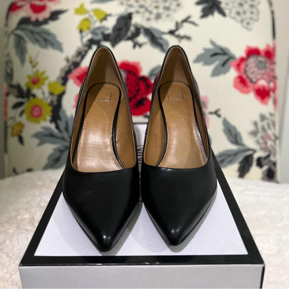 Black Pumps!